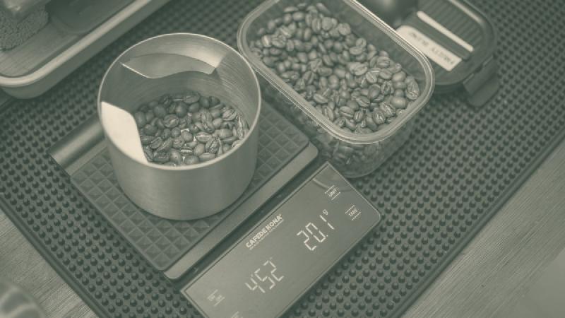 Kaffeewaagen: Warum Haushaltswaagen am Espresso nicht genügen — KaffeeWissen